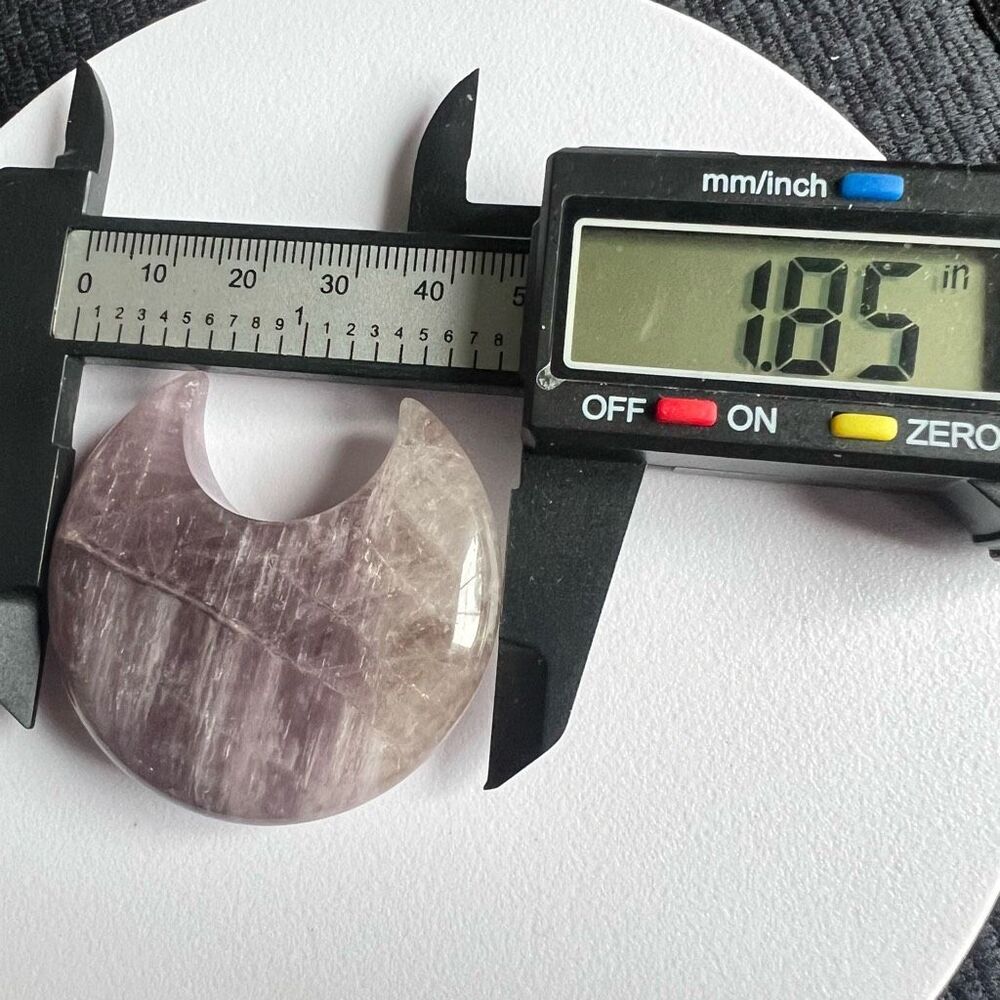 Amethyst Crystal Crescent Moon‎ Carving Meditation Stone - Picture 8 of 9